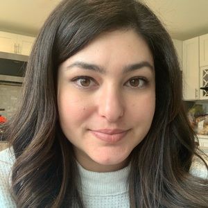 Meet your Posher, Davita